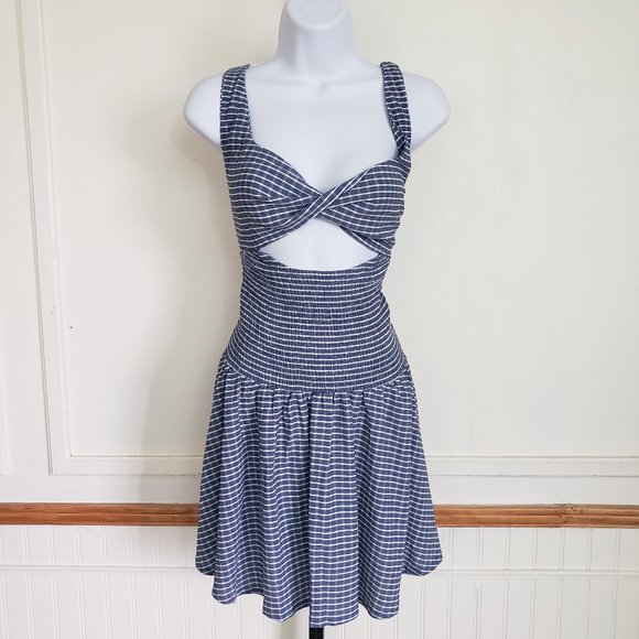 Princess Polly Womens Dress 12 Blue Plaid Seersucker Cut Out Cross Back NEW - Picture 12 of 12